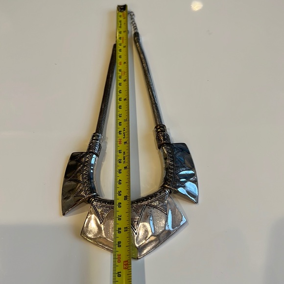 💥 Free with purchase of any item value $20 or more Chuncky necklace silver tone - Picture 5 of 5